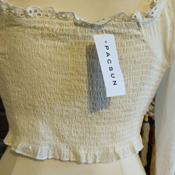 Pacsun Smocked Crop Top - Picture 6 of 7